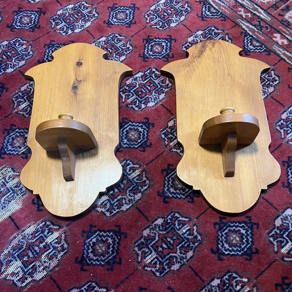 Colonial pair vintage
